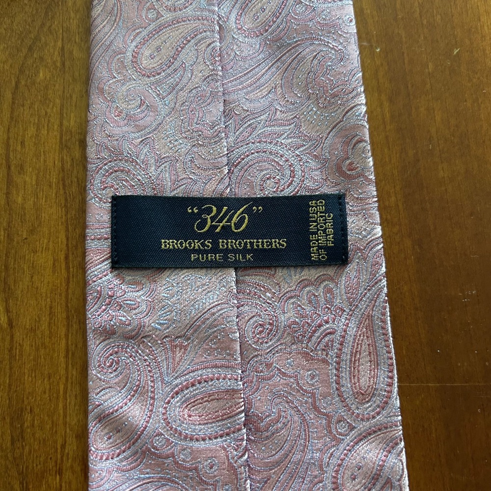 Brooks Brothers 346 Necktie Purple/Pink Paisley Silk - Picture 3 of 3